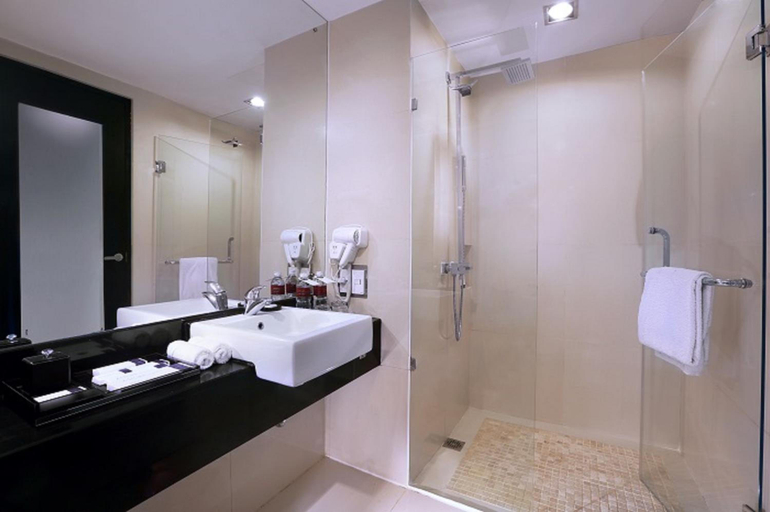 Bathroom, Grand City Hall Medan, Medan