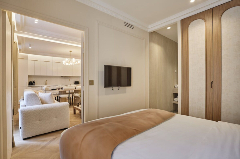 Room 1, Apartment in the Marais With Air-conditioned, Paris