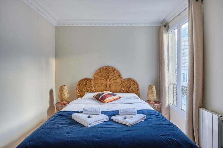 Room 2, New Apartment Puteaux/La Défense, Hauts-de-Seine
