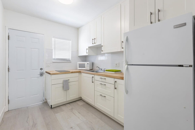 Private kitchen 5, Victoria Park Unique Studio Close to Las Olas Blvd, Broward