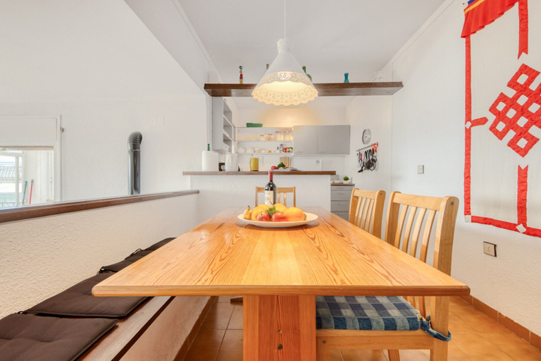 Dining 5, Apartment in Rosas Near Cap de Creus, Girona
