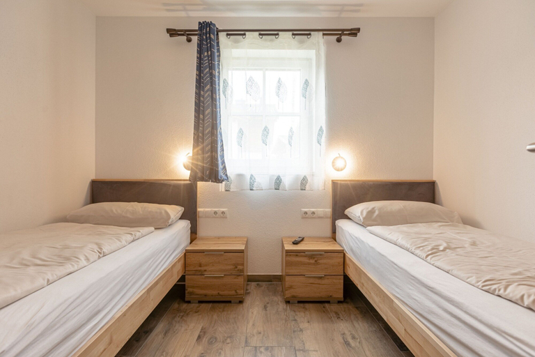 Room 4, Superior Ferienhaus # 3A mit Sauna, Zell am See
