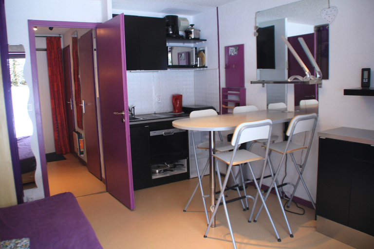 Private kitchen, Campanules CP6 Telecabine & Nature 4 Pers, Haute-Savoie