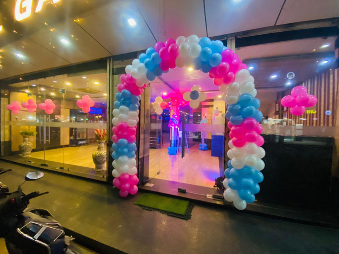 5, Hotel Royal Galaxy, Kanpur Nagar