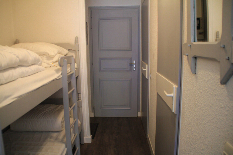 Room 5, Portes Du Soleil Psa47 Telecabine & Mountain 4 Per, Haute-Savoie