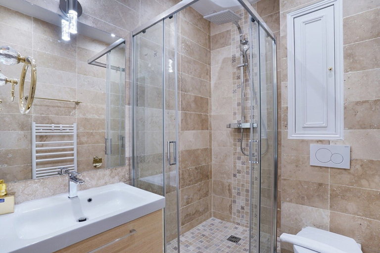 Bathroom 5, Sublime and new apartment Center of Paris Opera, Paris