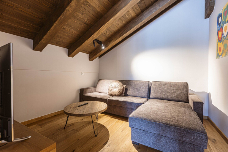 Living area 4, Amazing Penthouse Near Ski-area, Reutte