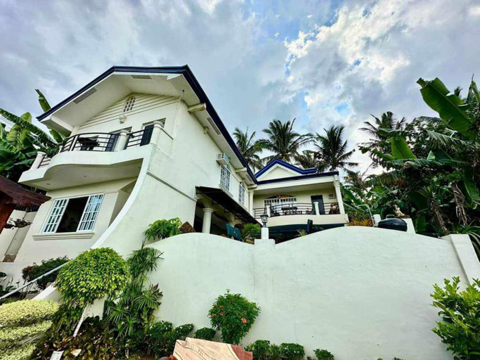 Exterior 7