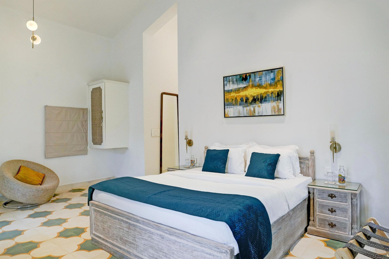 Room 4, Villa in Goa With Private Pool & BBQ, North Goa