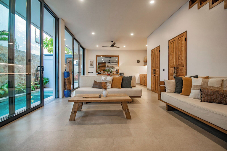 Others 5, Sister Suites, Badung