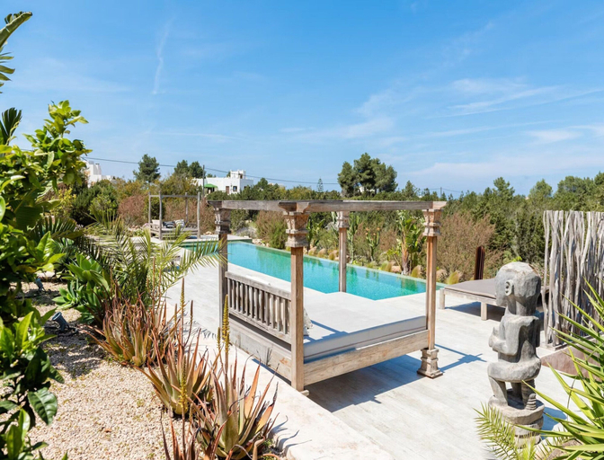 Balcony 2, Stunning Villa With Gardens, Baleares