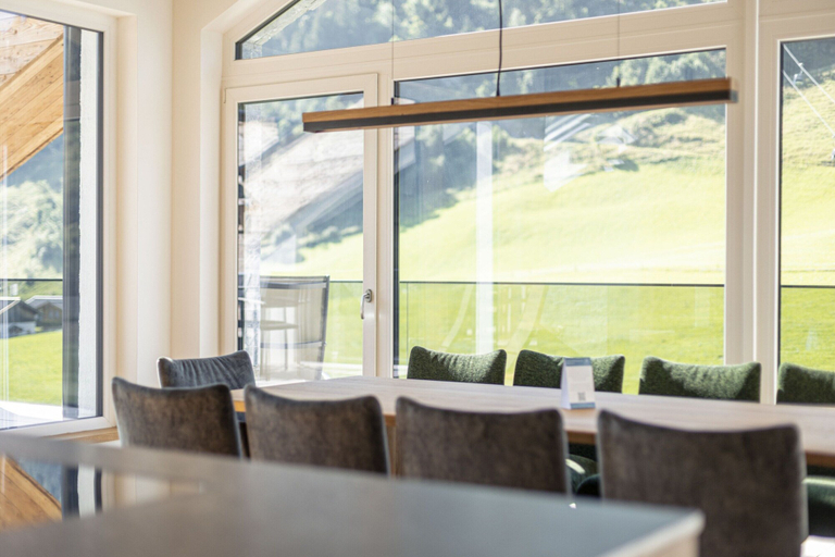 Dining 5, Penthouse in Rauris Near ski Area, Zell am See