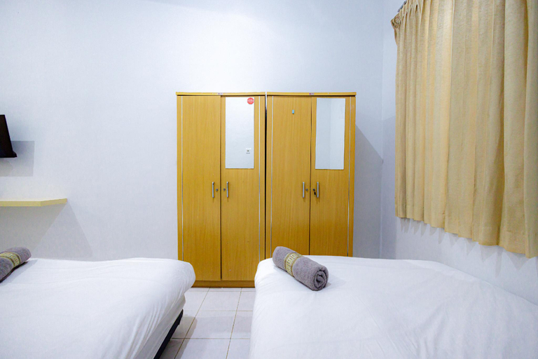 Bedroom 9