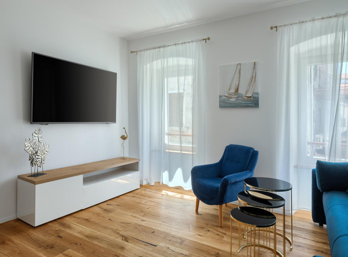 Living area 2, Modern Apartment With Open-air Parking, Poreč