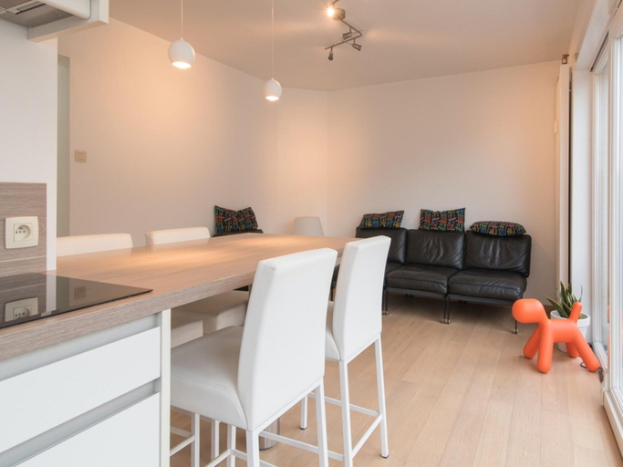 Dining 4, Apartment in Ostend Near Beach, West-Vlaanderen