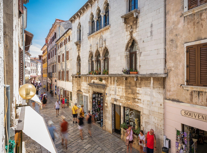 View from property 5, Modern Apartment With Open-air Parking, Poreč
