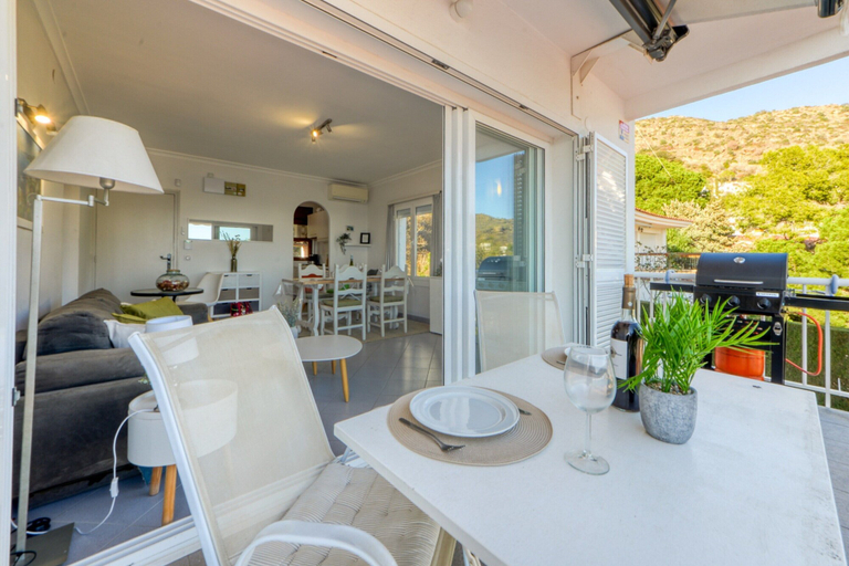 Balcony 5, Apartment in Roses near Canyelles Beach, Girona