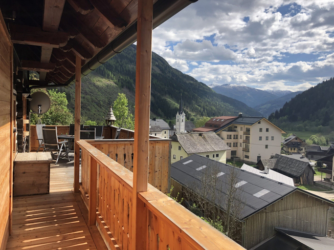 Property grounds, Apartment in Ebene Reichenau with garden, Feldkirchen
