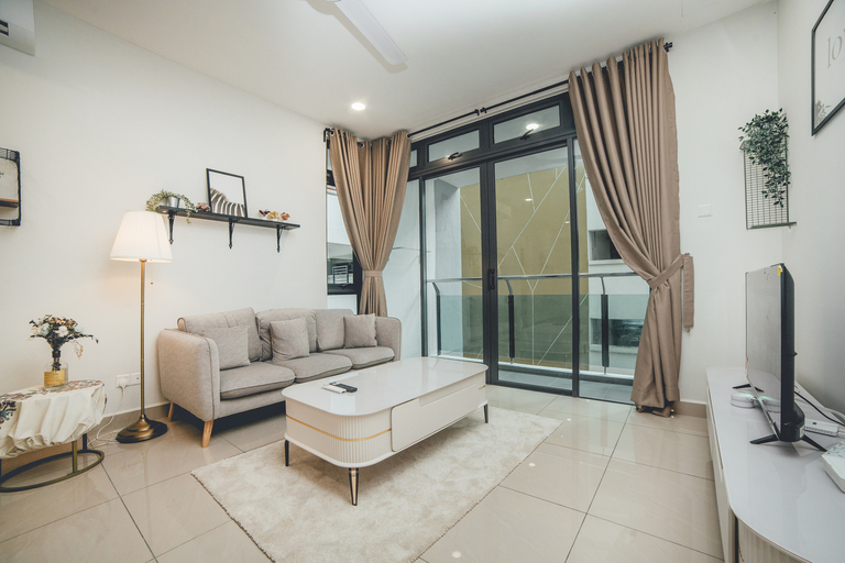 D'Wah’s Retreat Botanika 3BR 5-8pax Mahjong table, Johor Bahru
