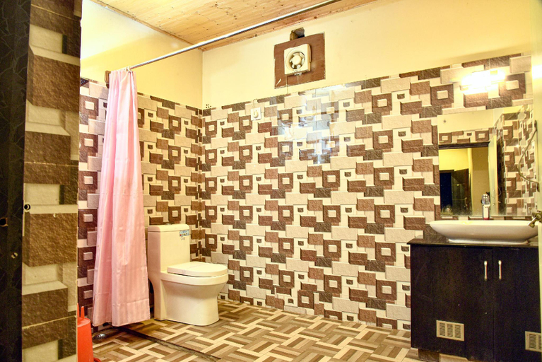 Bathroom, Delight Green Heaven Resort, Lataguri, Jalpaiguri