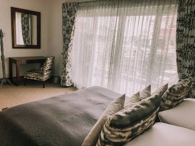 Bedroom 3, The Mahal Luxurious Homestay, Panchkula