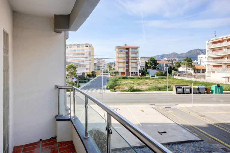 View from property 4, Apartment in Roses on the Beachfront, Girona