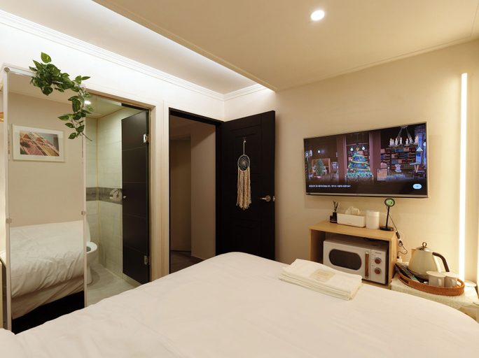 Bedroom 3, BUSAN.N STAY HOTEL, Dong