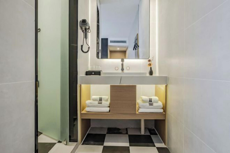 Bathroom 5, Kaiyang Jindu Hotel, Guiyang