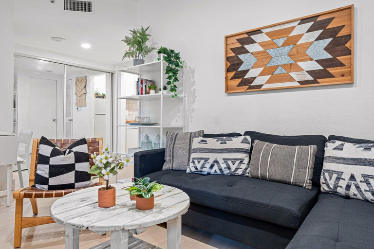 Interior 2, Beautiful Apt in Victoria Park Las Olas Blvd, Broward