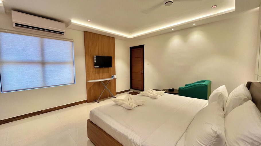 Bedroom 12