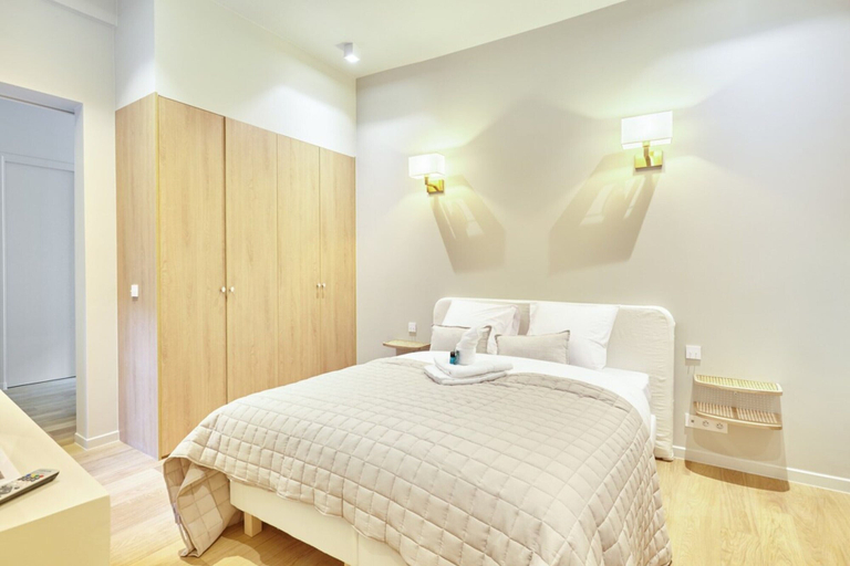 Room 5, Sublim et new Apartment Place des Vosges, Paris