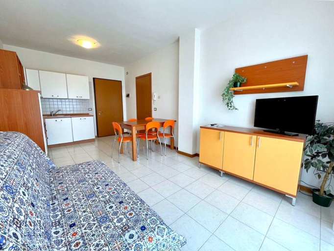 Private kitchen 4, Apartment in Caorle Near Adriatic Sea, Venezia