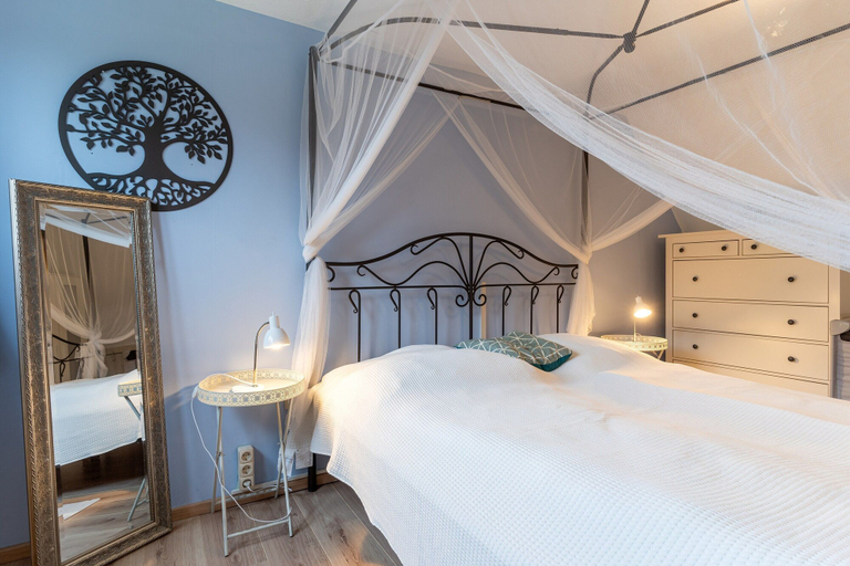 Room 2, Moderne und Komfortable Ferienwohnung in Busum, Dithmarschen