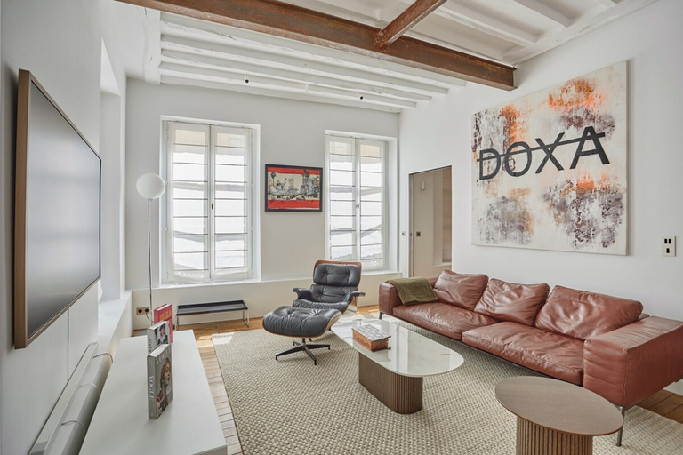 Living area 4, Amazing 2 Bedrooms Apartement Paris Center, Paris