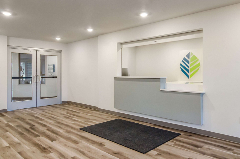 Public Area 2, WoodSpring Suites Tacoma - Lakewood, Pierce