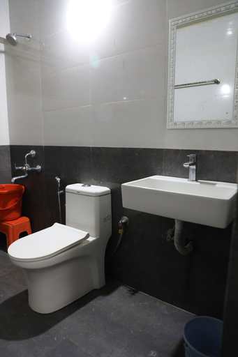 Bathroom 4
