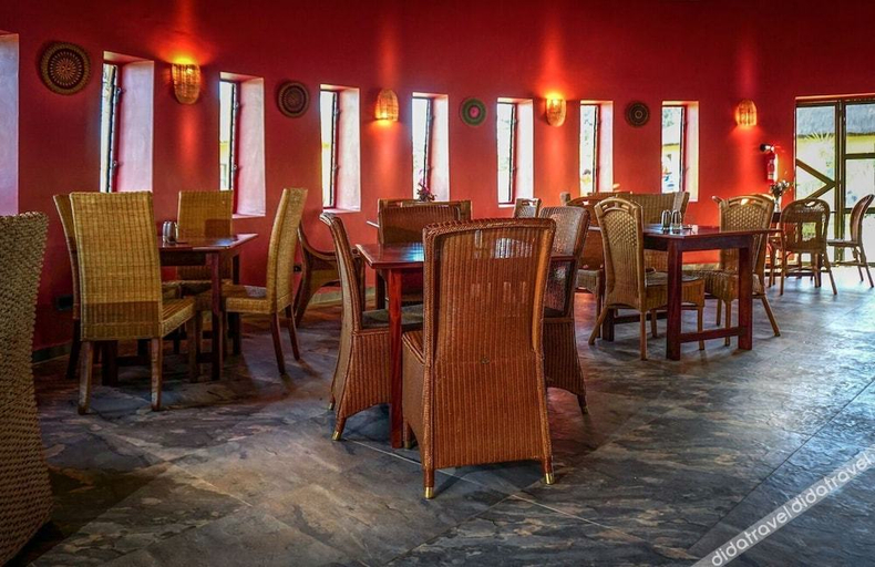 Food & Drinks 5, Bamboo Village Resort, Kombo Saint Mary