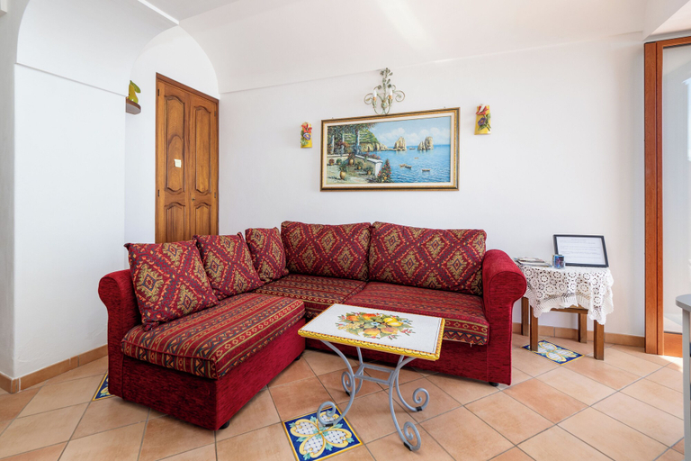 Others 4, Villa Lavinia, Salerno