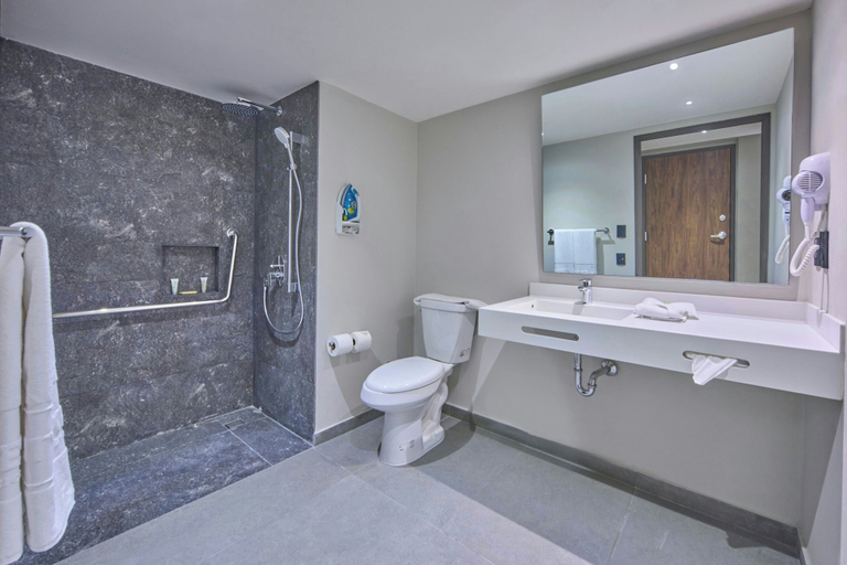 Bathroom 4, City Express By Marriott Tijuana El Florido, Tijuana