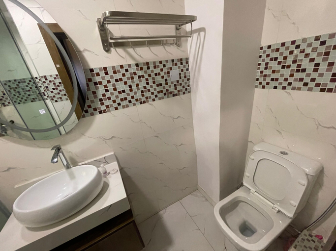 Bathroom 4, Presken Hotel Reliance, Ikeja
