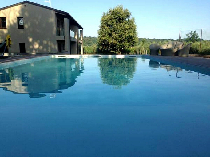 Pool 4, Flat in Franciacorta Near Lake Iseo, Brescia