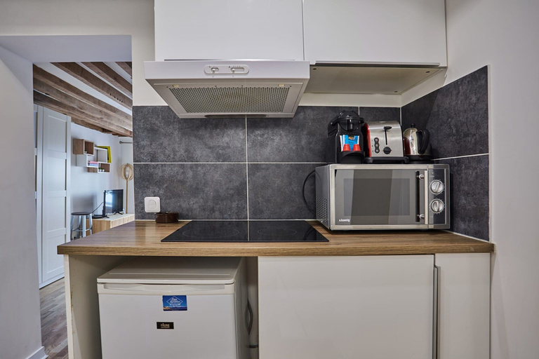 Private kitchen 5, Charming Apartment Center of Paris By Studio, Paris