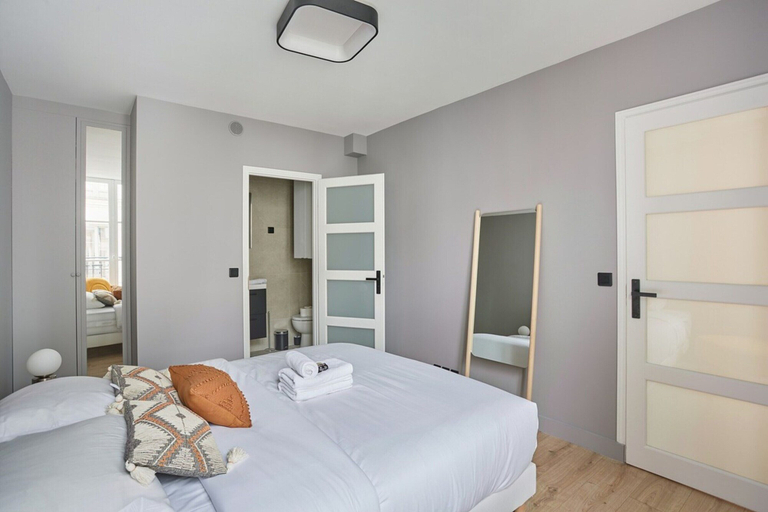 Room 2, Charming apartment in the Center of Paris / Bourse, Paris
