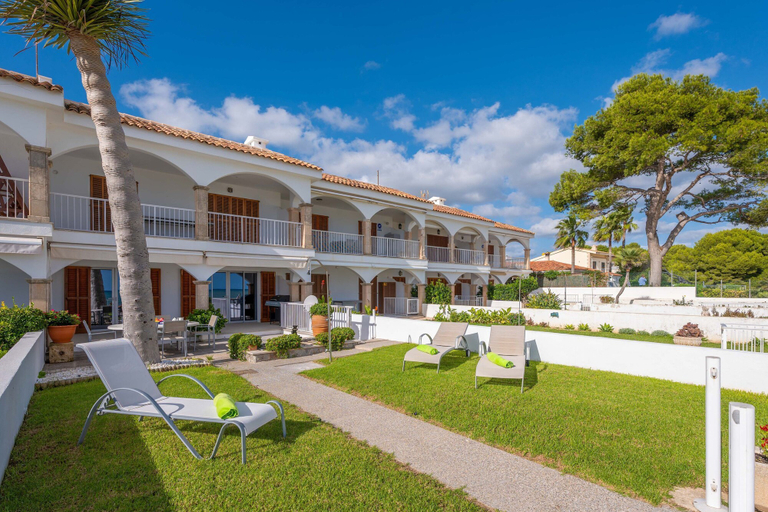 Room 4, Albers in Mallorca With 3 Bedrooms and 2 Bathrooms, Baleares