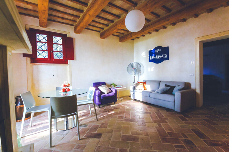 Room 2, Manor in Marche Near Adriatic Beaches, Ancona
