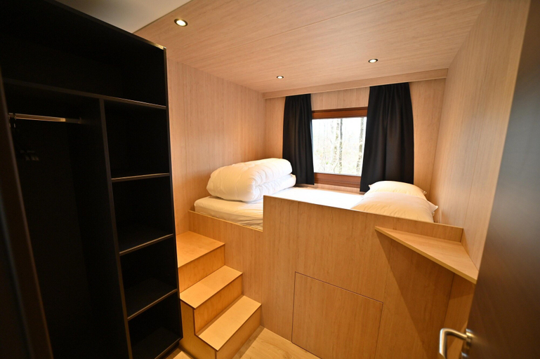 Room 5, Chalet in Belgium Near Scenic Hiking Trails, Namur