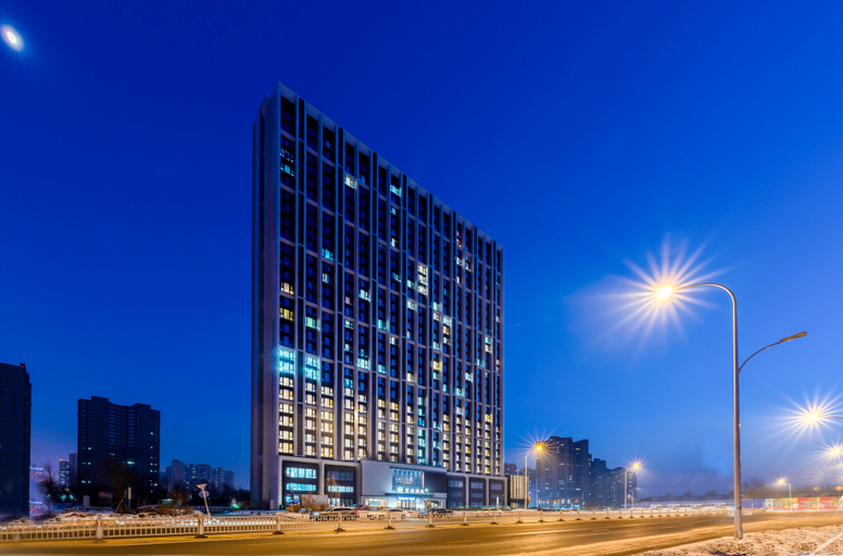Exterior & Views