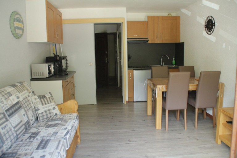 Interior, Portes Du Soleil Psb204 Telecabine & Mountain 4 pe, Haute-Savoie