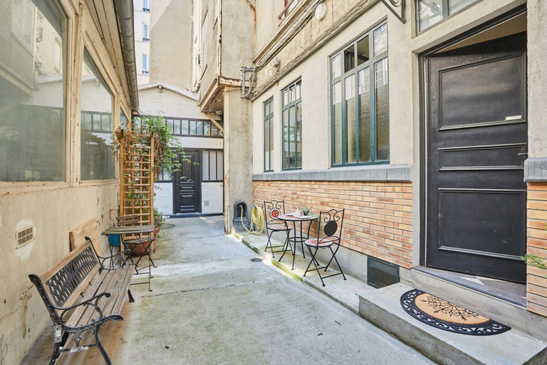 Outdoor dining 3, Sublim Apartement Center of Paris, Paris