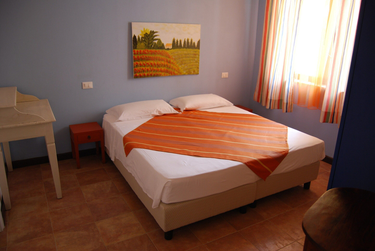 Bedroom 3, Comfortable Apartment With AC Near the Beach, Taranto
